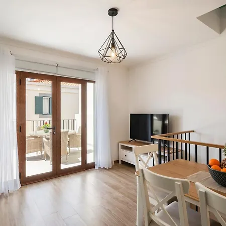 Casa Caetano By An Island